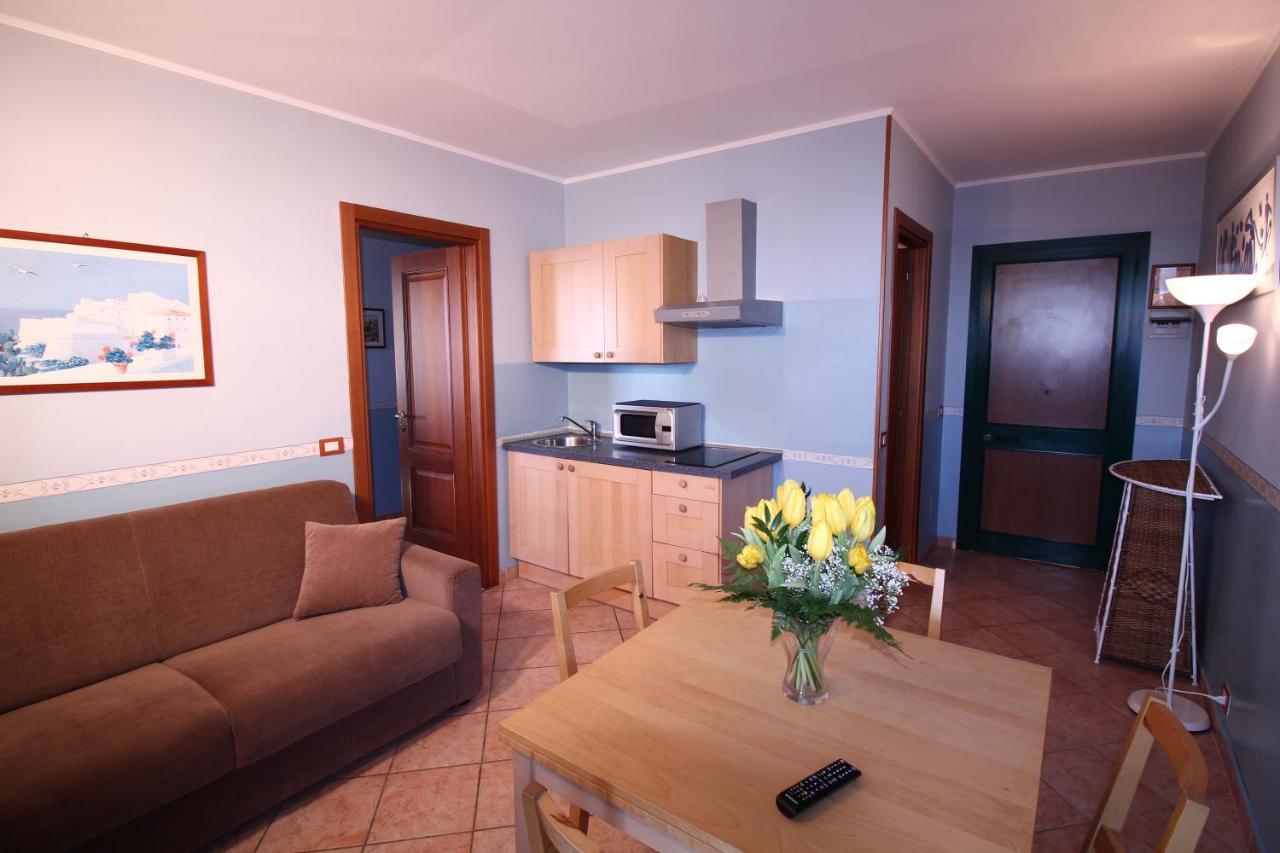 Del Prado Aparthotel Riva Ligure Bagian luar foto