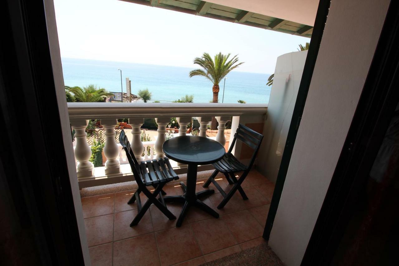 Del Prado Aparthotel Riva Ligure Bagian luar foto