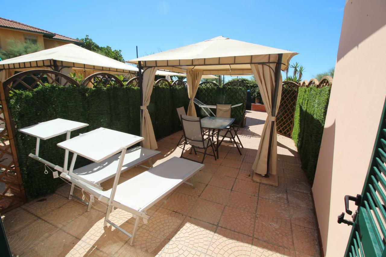 Del Prado Aparthotel Riva Ligure Bagian luar foto